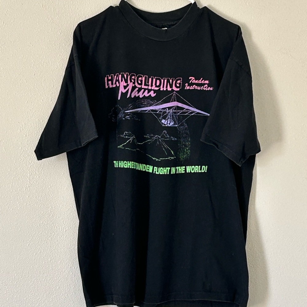 Black Hang Gliding Graphic T-Shirt